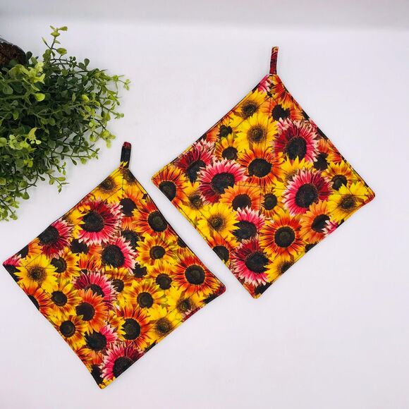 Set of 2 Square Potholders Bright Sunflowers Yellow, Pink, Orange Baking Set 7x7 - Picture 2 of 5